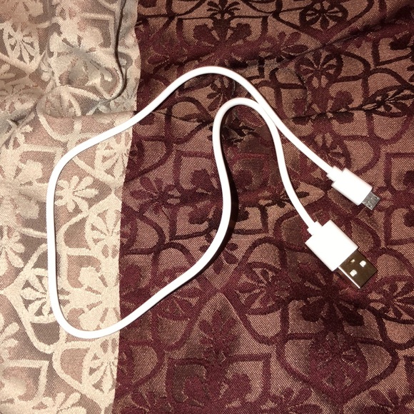 Sketchers Energy Lights with usb cord - Picture 2 of 5